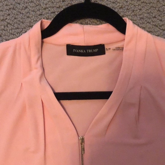 Ivanka Trump pink sleeveless top - Picture 2 of 6